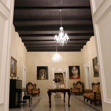 Suite Palazzo Luciani ซาแลร์โน ภายนอก รูปภาพ