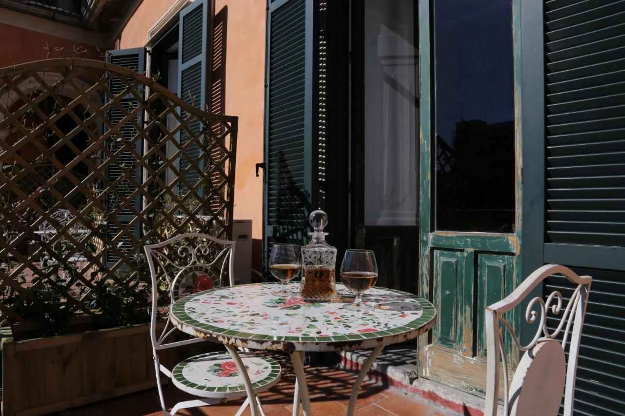 Suite Palazzo Luciani ซาแลร์โน ภายนอก รูปภาพ